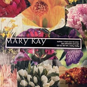 New! Mary Kay black eyeliner